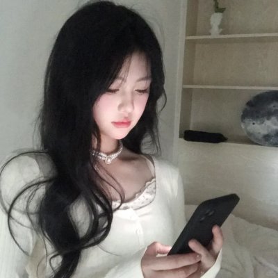 摇曳露营 海报